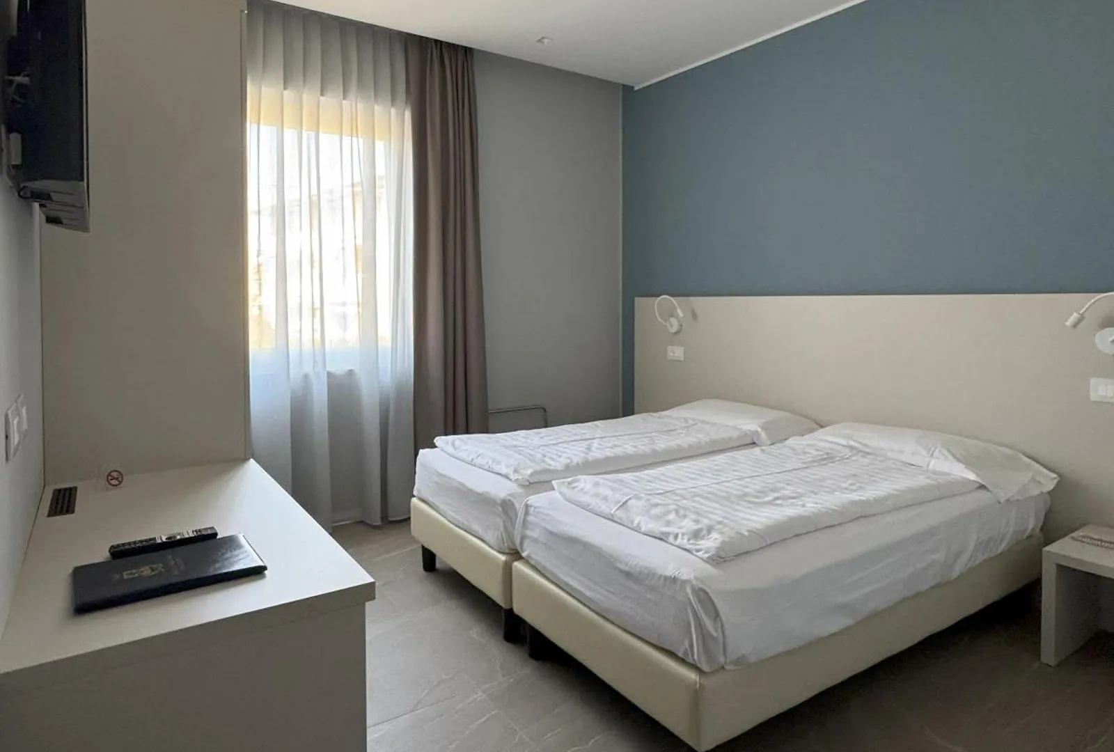 Hotel Paradiso Bardolino 3*,