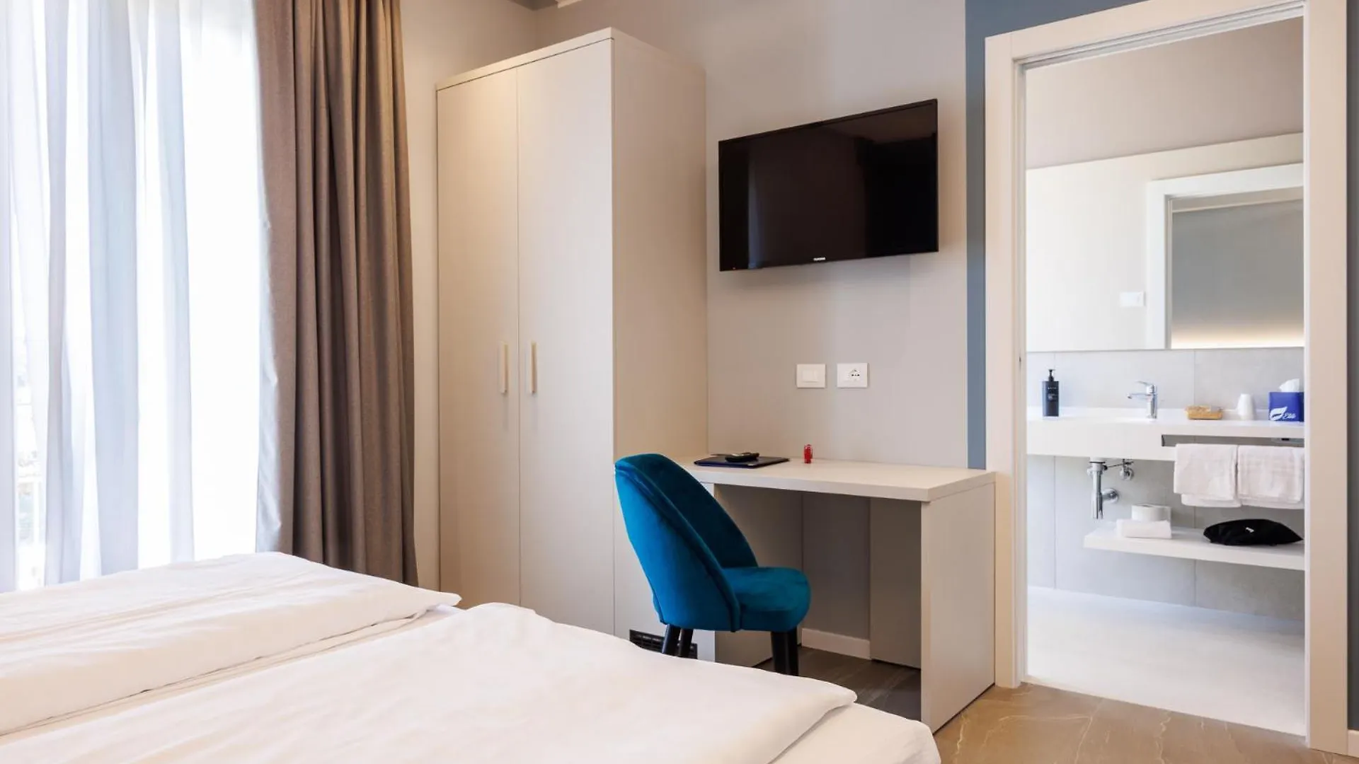 ***  Hotel Paradiso Bardolino Italia