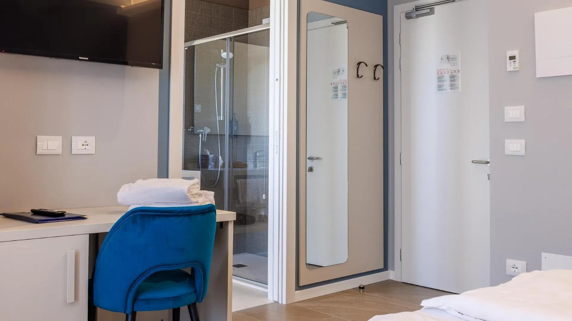 Hotel Paradiso Bardolino 3*,  Italia