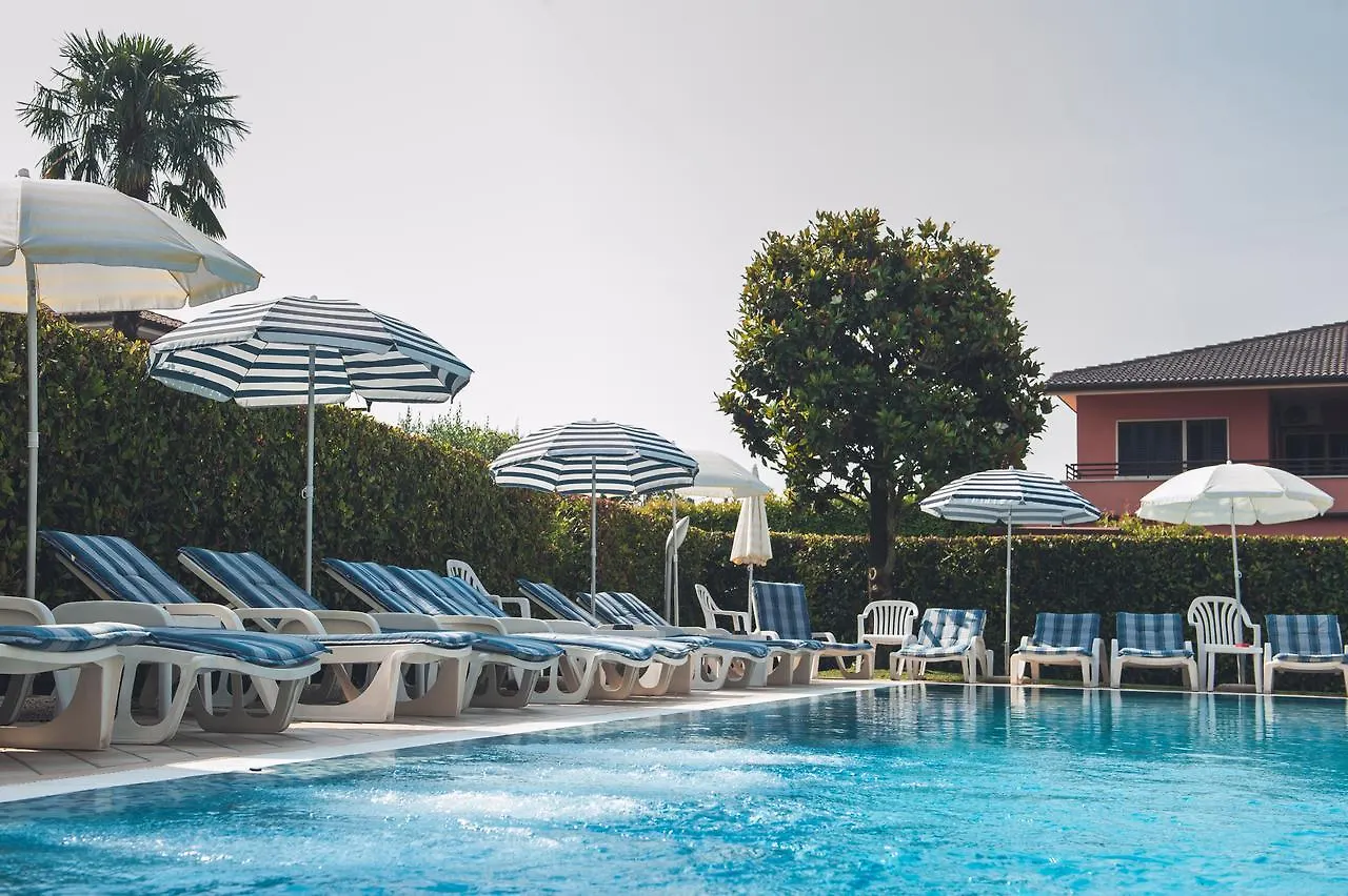Hotel Paradiso Bardolino 3*,